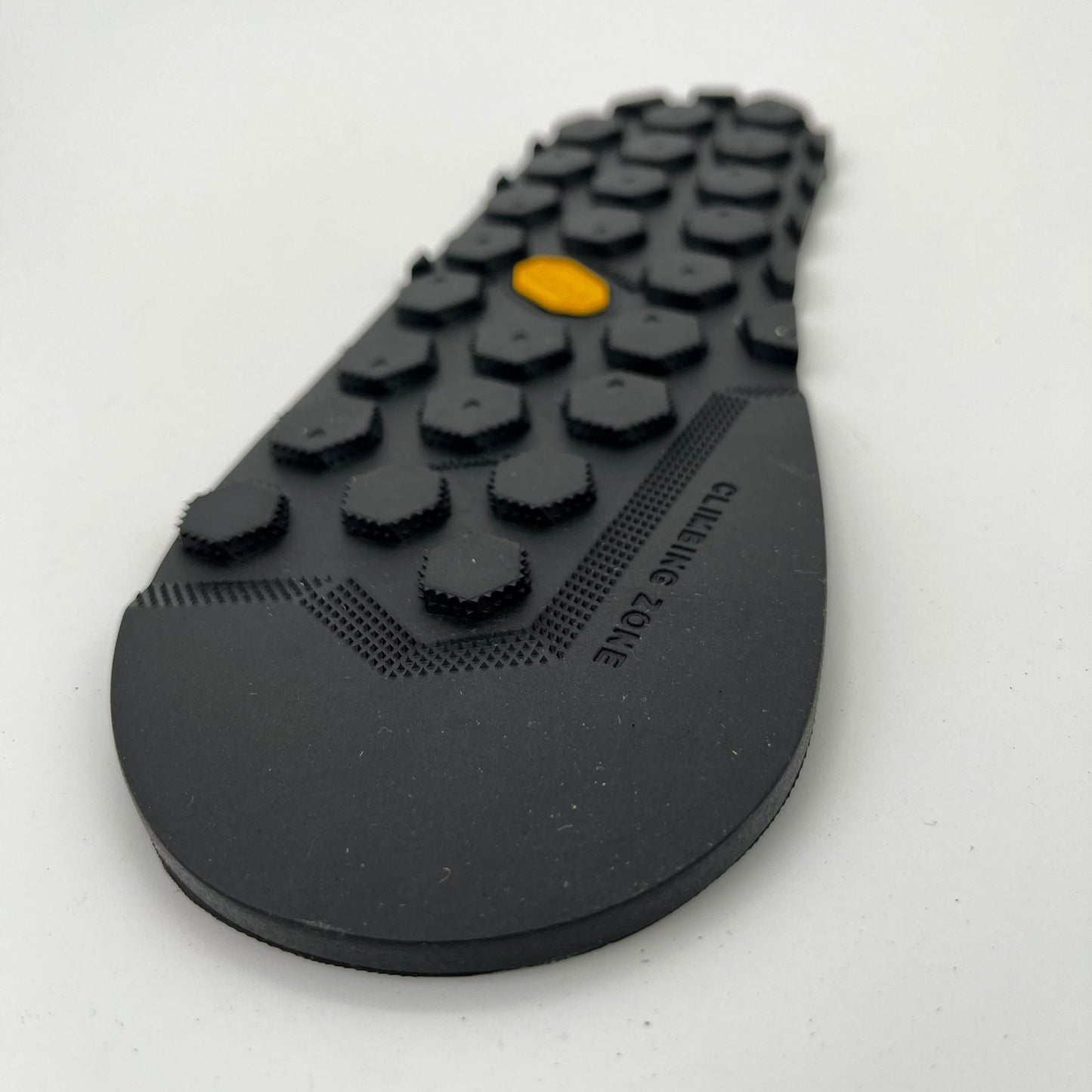 Besohlung mit Vibram Approach