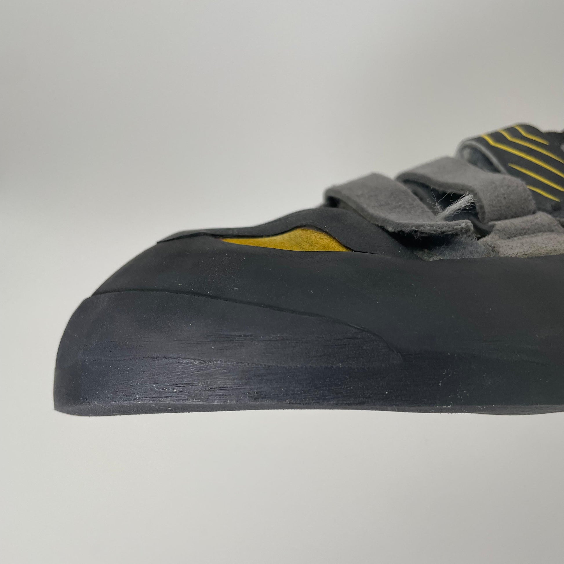 Kletterschuhe mit neuer Besohlung und Spitze 4